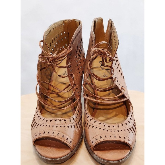 ETC by Rue 21 Peep Toe Tan Faux Leather Block Heel Womens Size 8/9 - Picture 3 of 11